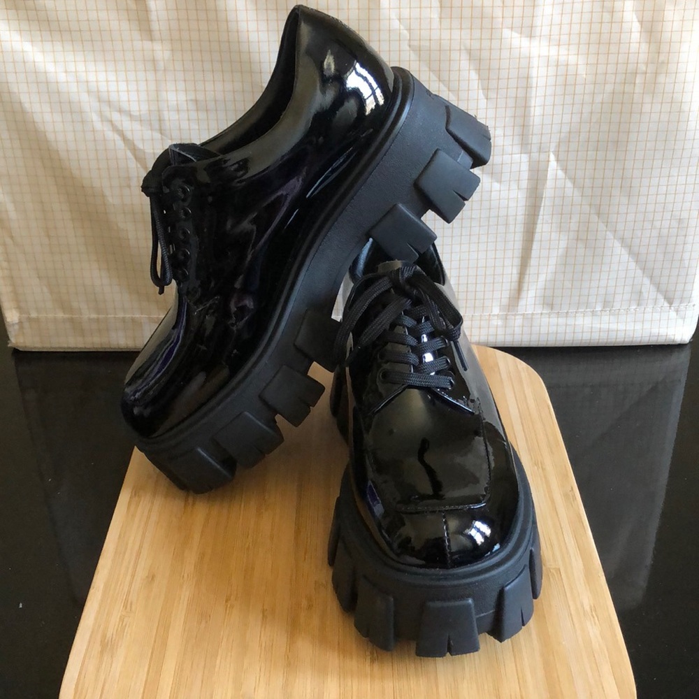 Lugg sole shoes